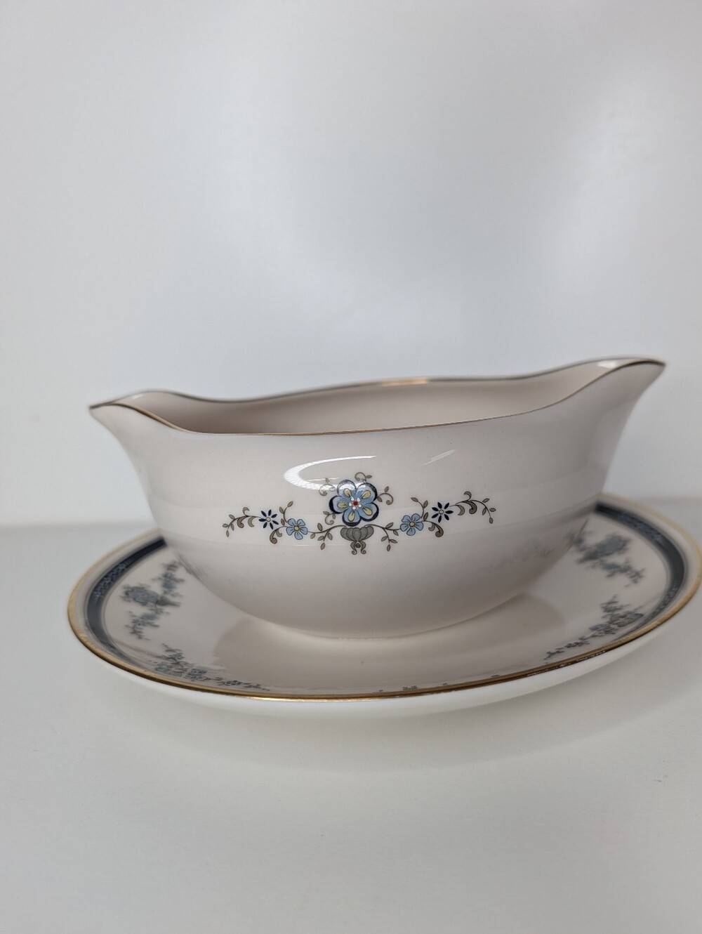 Spring Laurel By Gorham Gravy Boat with Attached Underplate *Read* Fine China